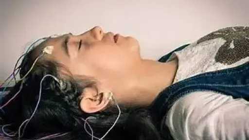 مستشفيات وأطباء