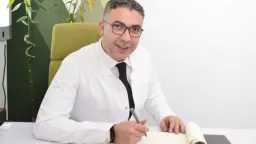 مستشفيات وأطباء